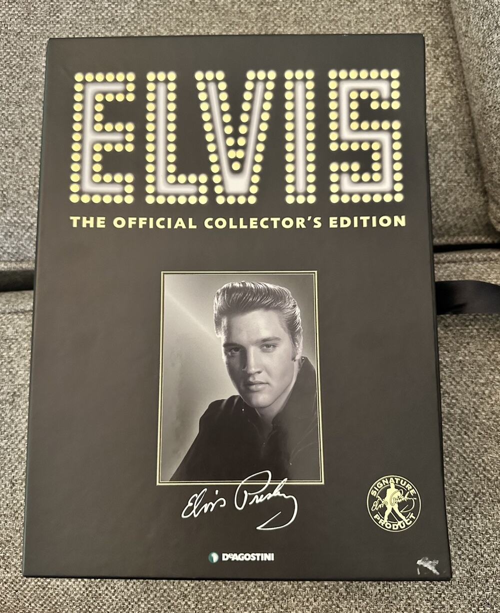 Complete Elvis Official Collector’s Edition 3 Books DVDs Artifacts DeAgostini
